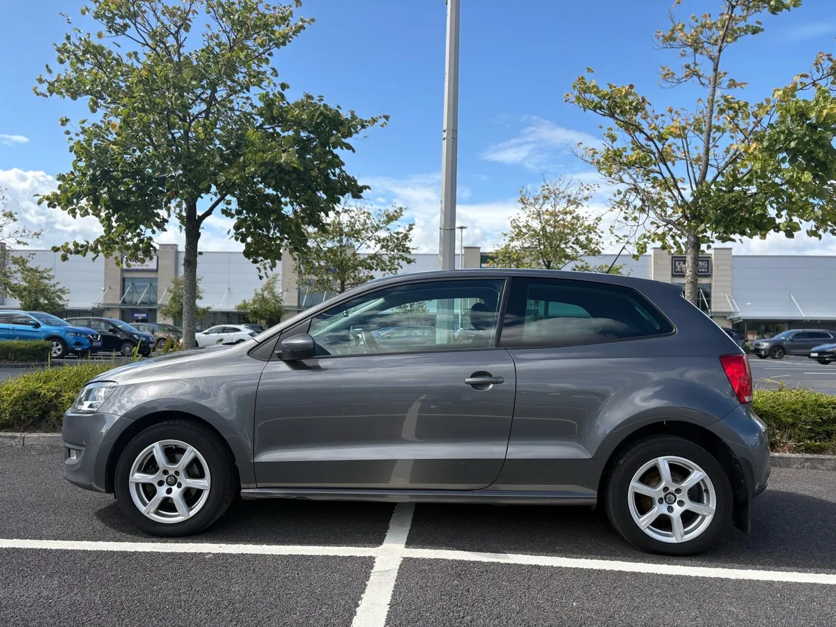 VOLKSWAGEN POLO 1.2 - Image 2