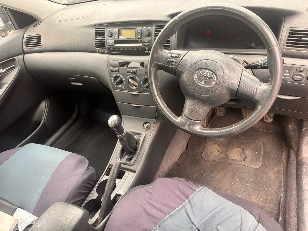 06 Toyota Corolla 1.4 vvti for breaking - Image 4