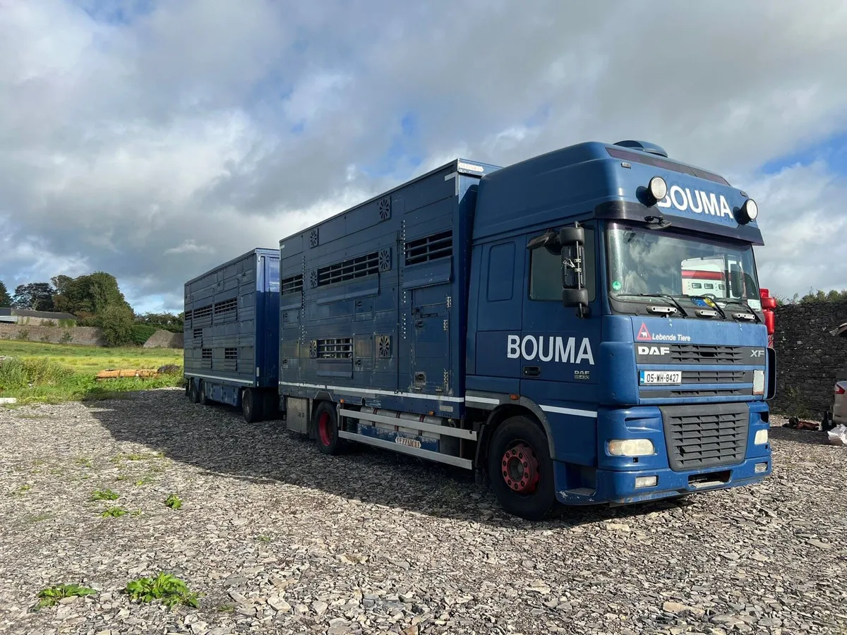 Livestock truck - Image 2