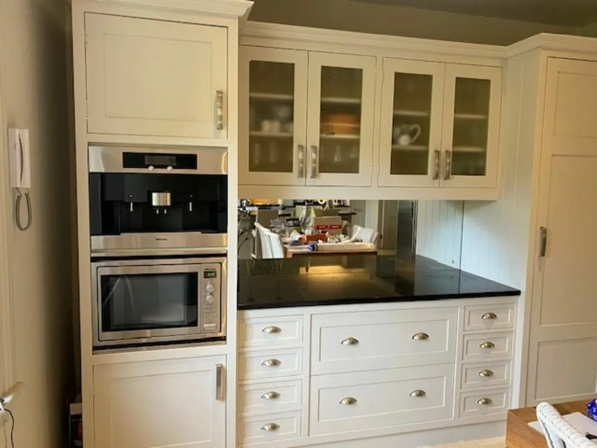 Kitchen Units - Image 1