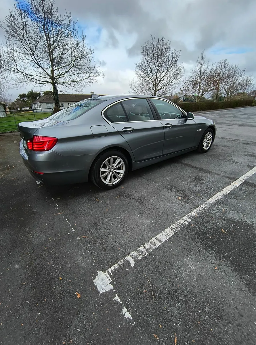 BMW 5-Series 2012 - Image 3