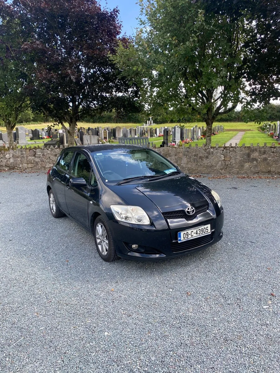 Toyota Auris 2009 - LOW MILAGE, NCT and TAXED - Image 2