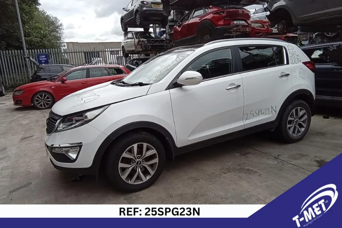 2014 KIA SPORTAGE BREAKING FOR PARTS - Image 3