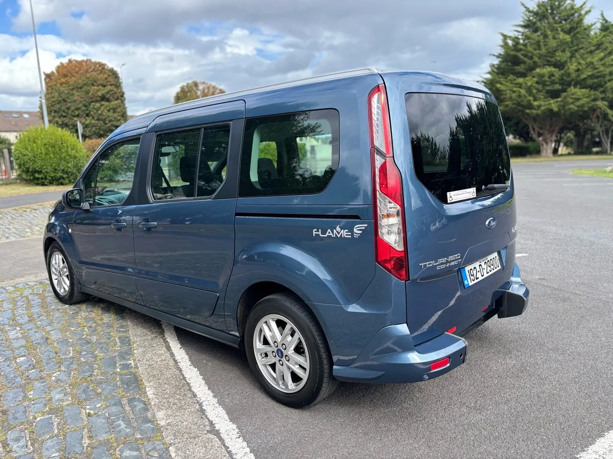 FORD GRAND TOURNEO CONNECT W/C - Image 4