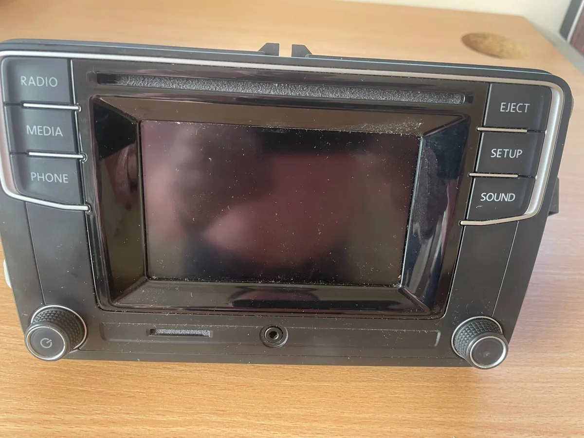 Car radios - Image 3