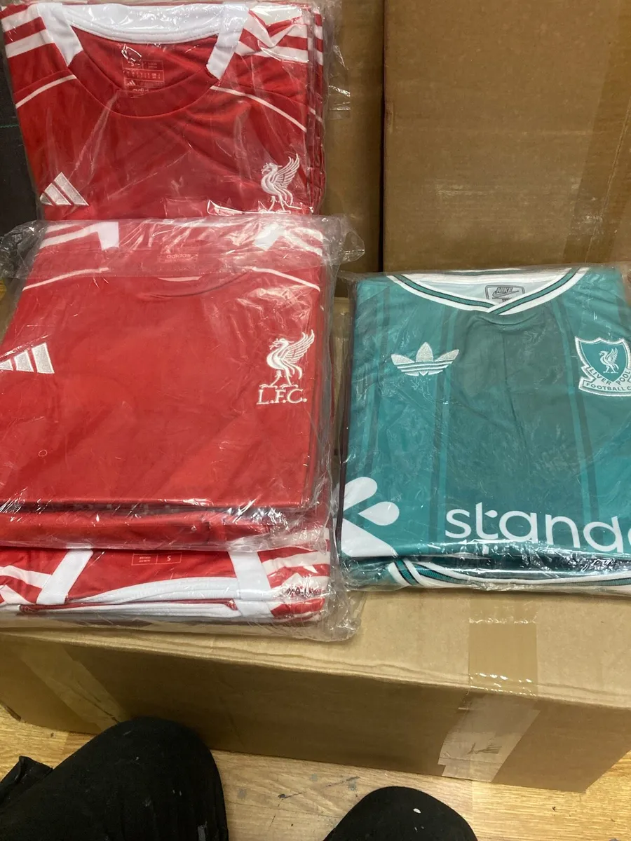 New Liverpool Jersey’s joblot - Image 1