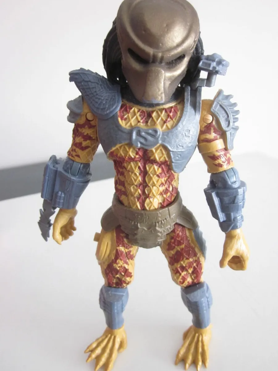 Two Predator Hunter Series 7" Action Figures 2020. - Image 4