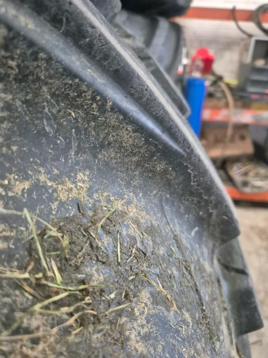 Tyres - Image 2