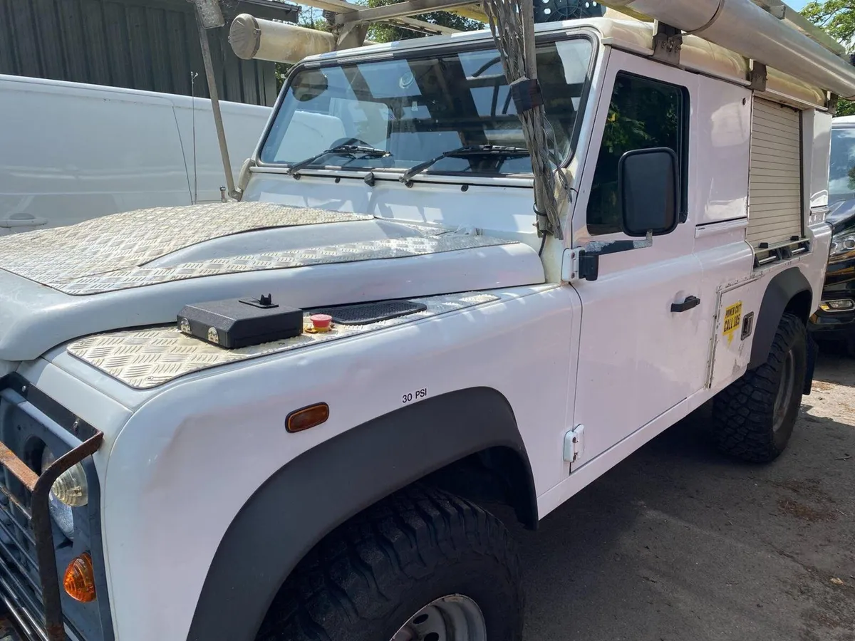 Land Rover Defender 110 utility van - Image 4