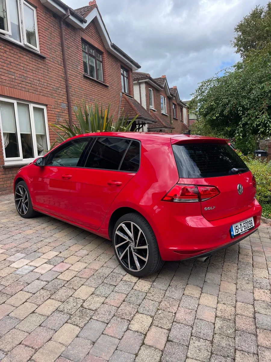 Volkswagen Golf 2015 - Image 1