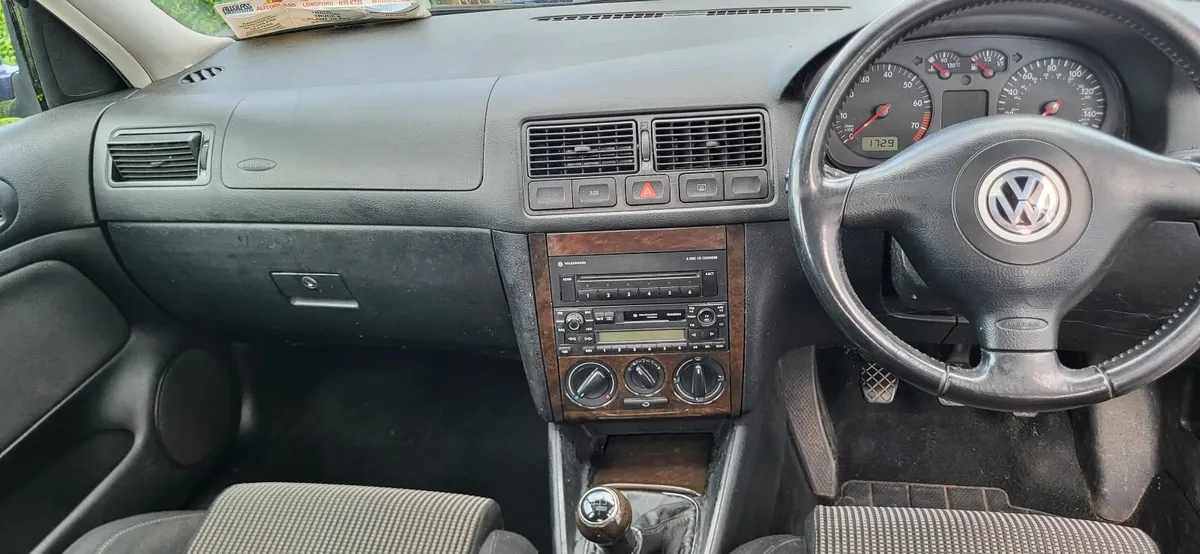 Volkswagen Golf 2002 - Image 3