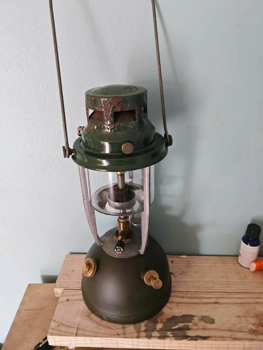 Army oil lamp - Image 1