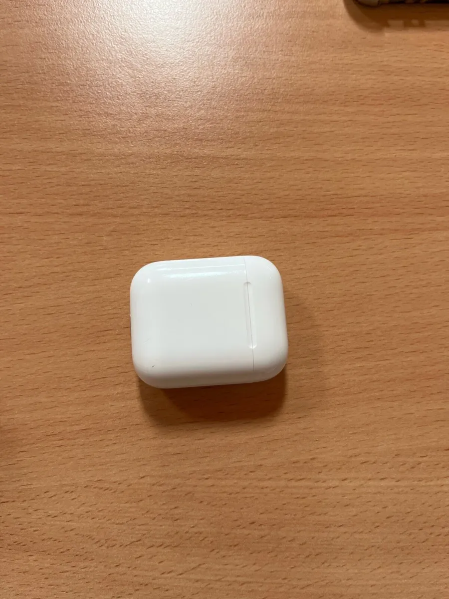AirPods - Image 2