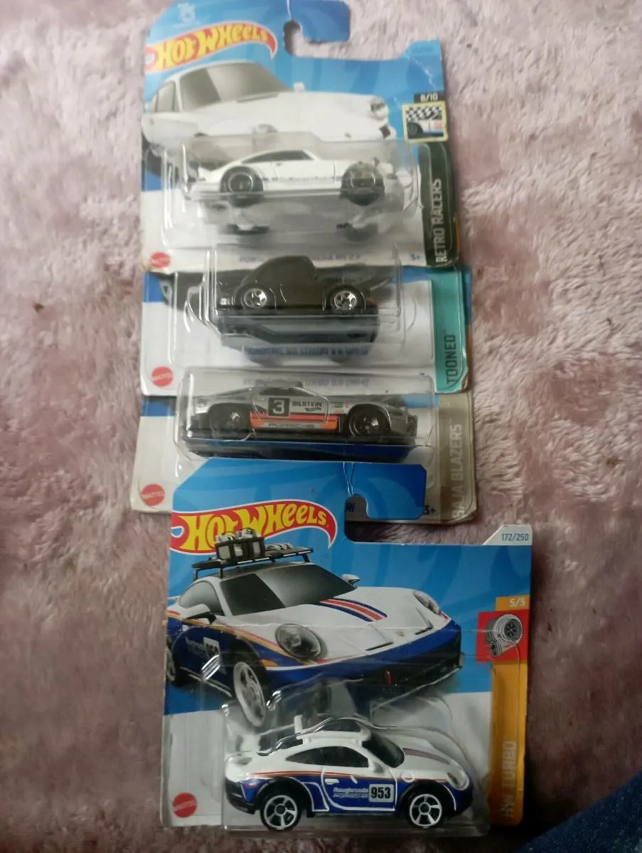 HOT  WHEELS  MODEL PORSCHE 1-64 SCALE  CARS - Image 1