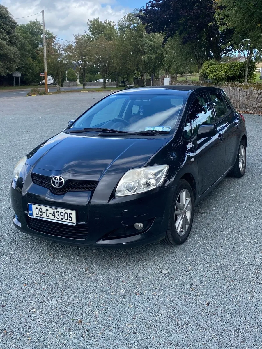 Toyota Auris 2009 - LOW MILAGE, NCT and TAXED - Image 1