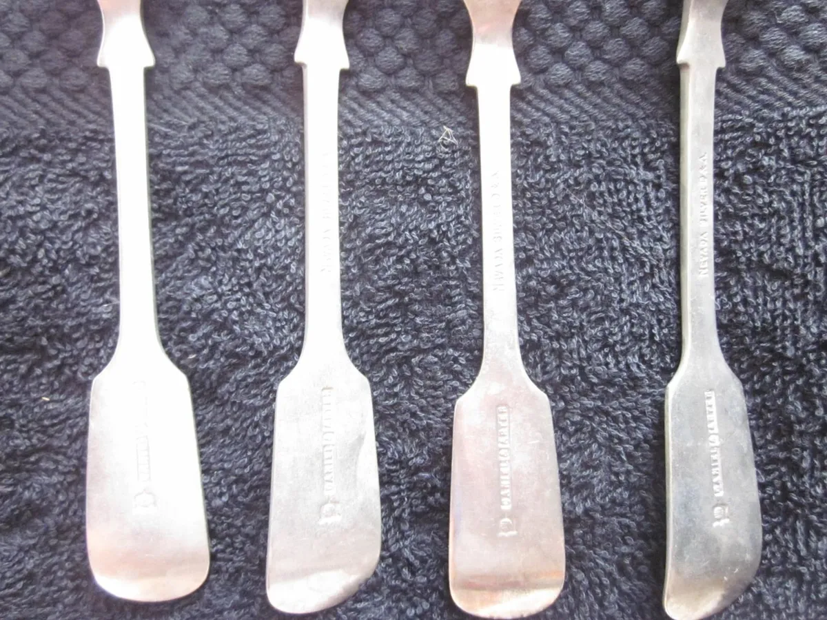 Four Nevada Silver D & A (Daniel & Arter) Forks - Image 3