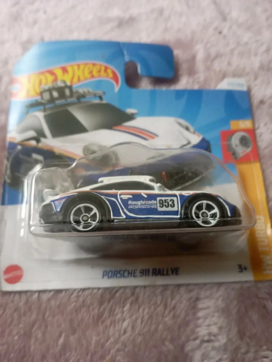 HOT  WHEELS  MODEL PORSCHE 1-64 SCALE  CARS - Image 2