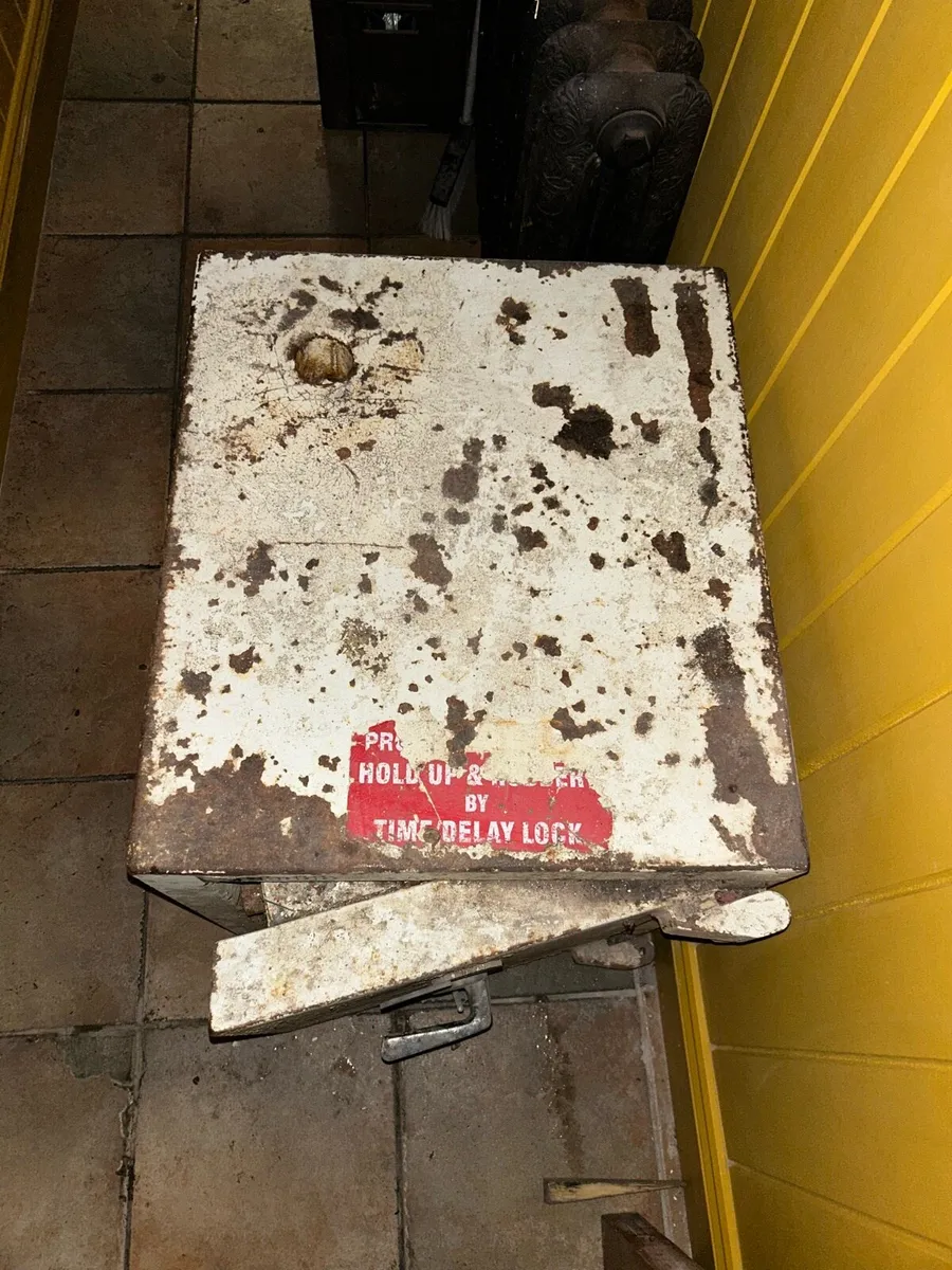 Free Chubb Safe - Image 3