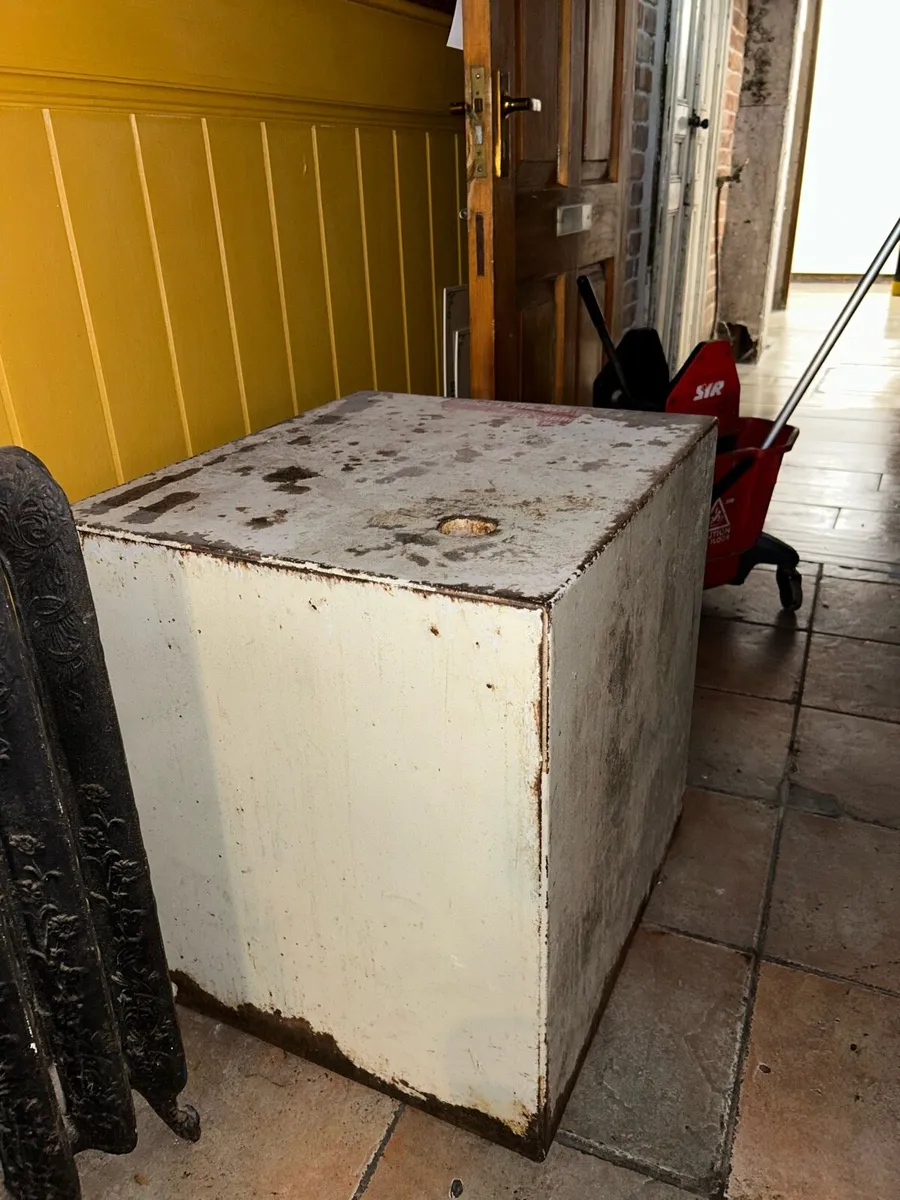 Free Chubb Safe - Image 4