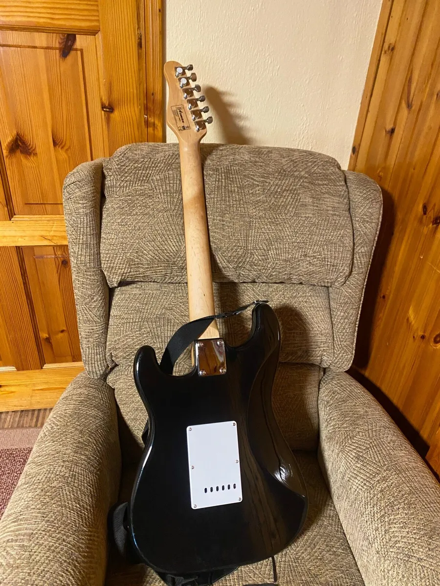 Guitar - Image 3