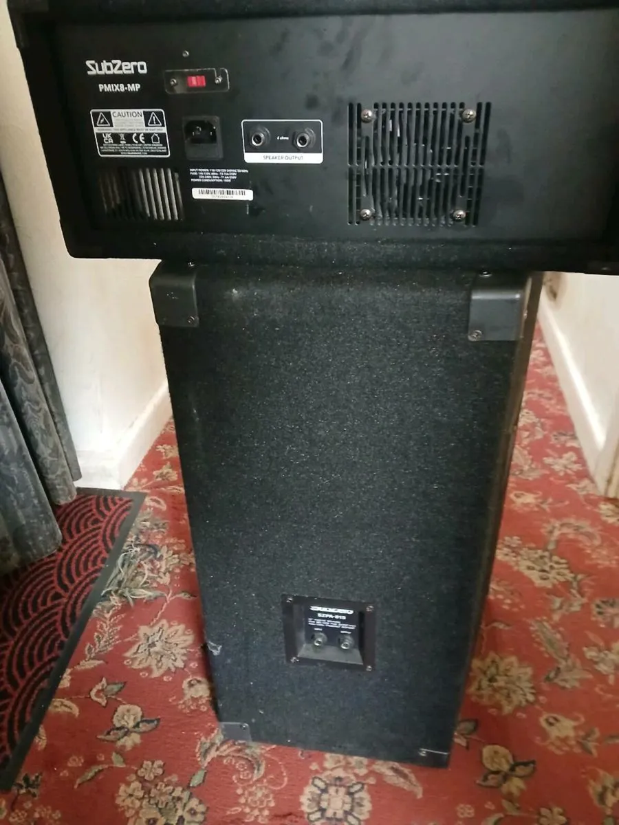 Amplifier  speakers tripods micks - Image 3