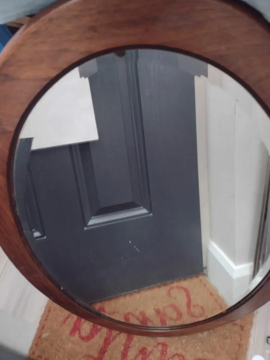 Very heavy Mid-Century dark Oak mirror - Image 4