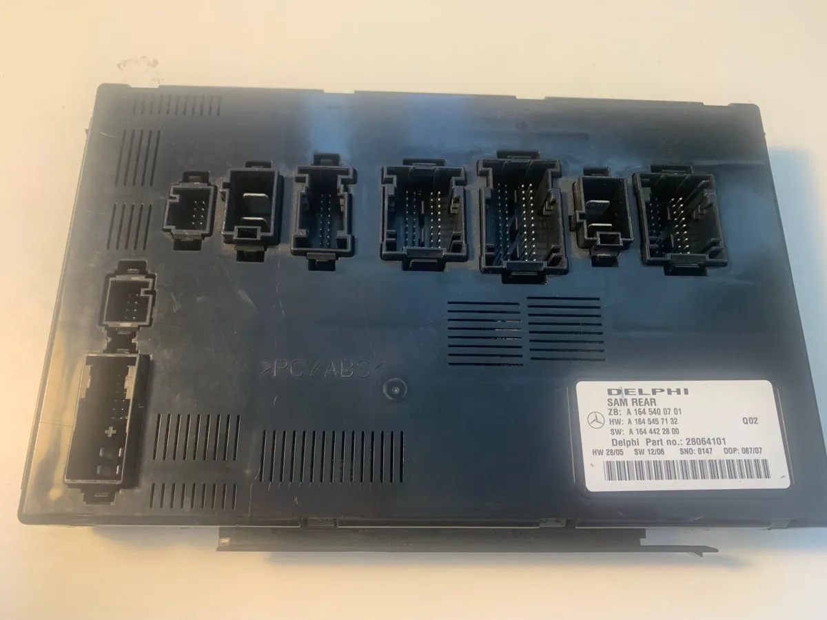 Rear Mercedes GL/Ml Sam Unit - Image 1