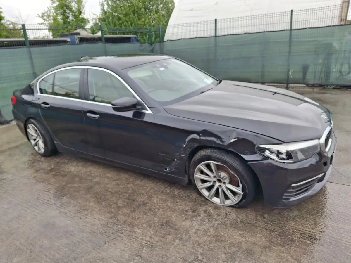 *2017 BMW 520D  G30  Automatic - Image 3