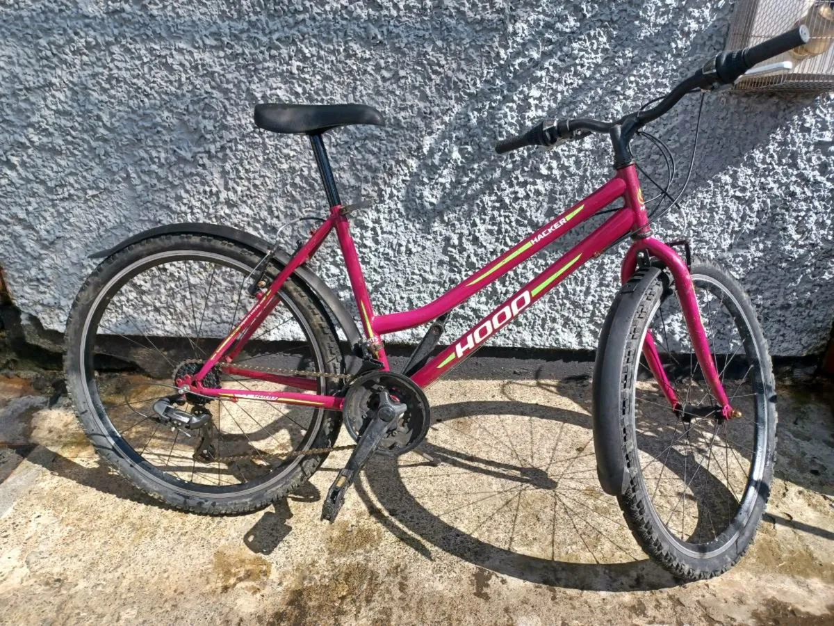Woman's mountain bike - Image 1