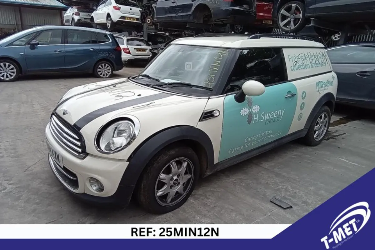 2014 MINI COOPER BREAKING FOR PARTS - Image 1
