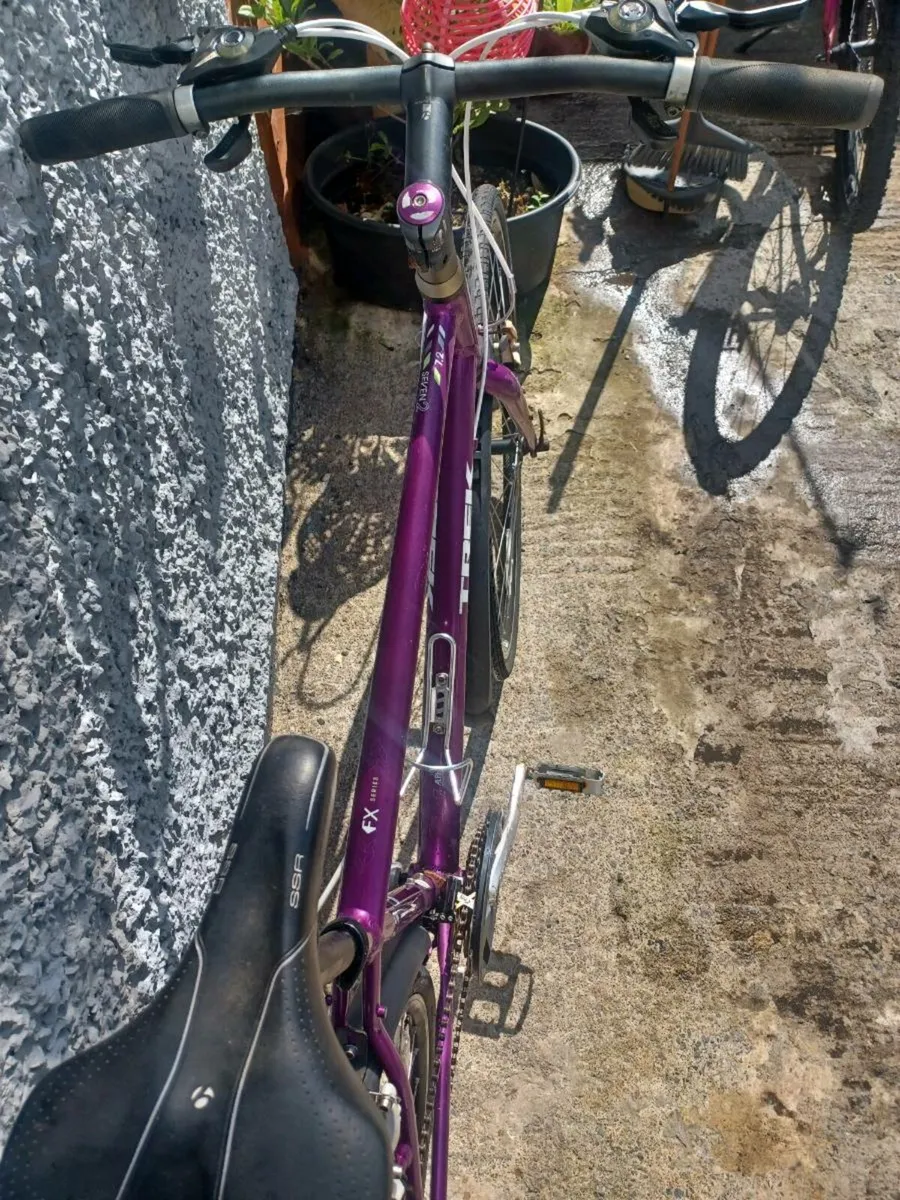 Trek Woman's Hybrid bike - Image 4