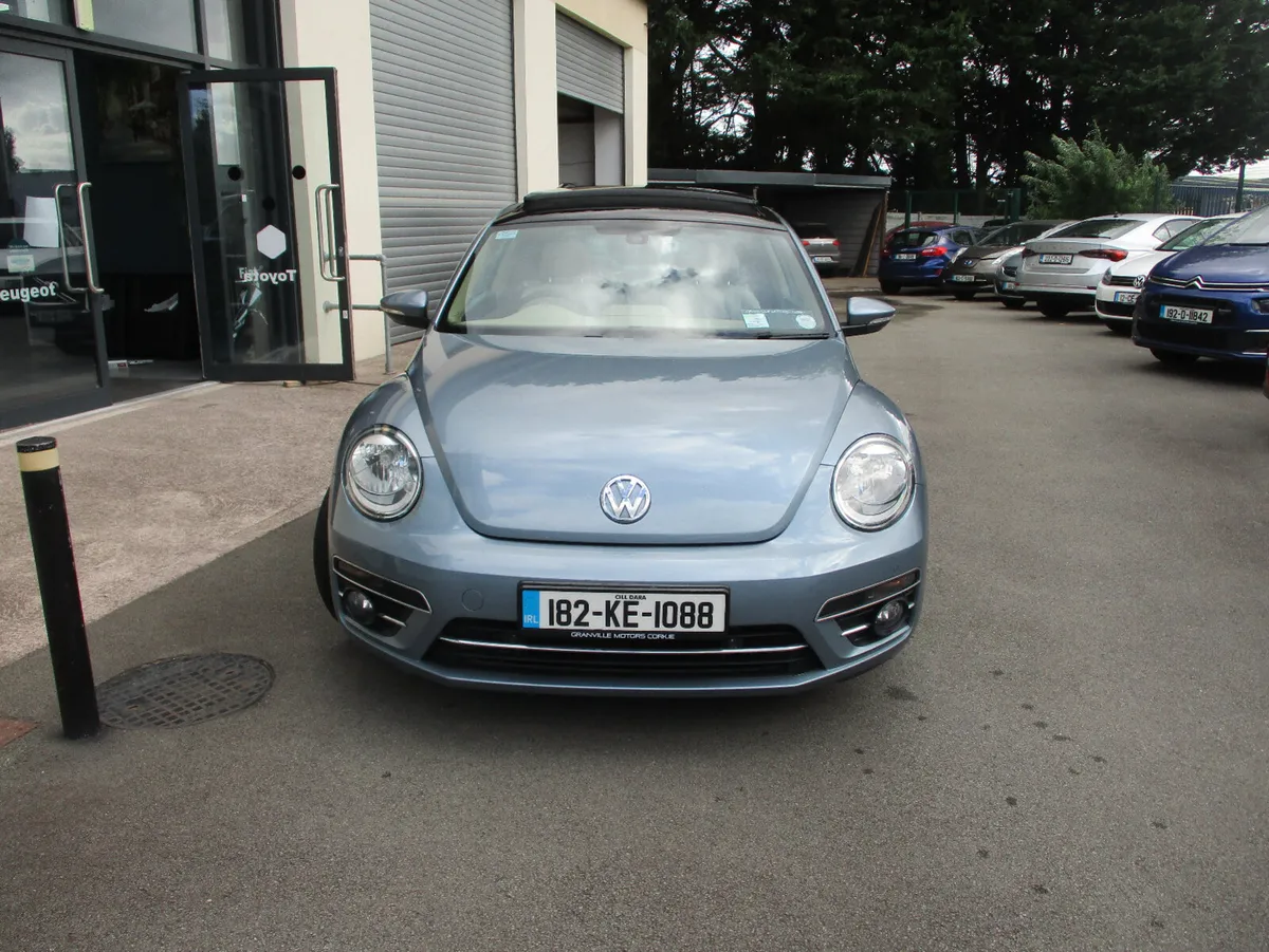 Volkswagen Beetle Design 1.0TSI  Auto . 2018 - Image 2