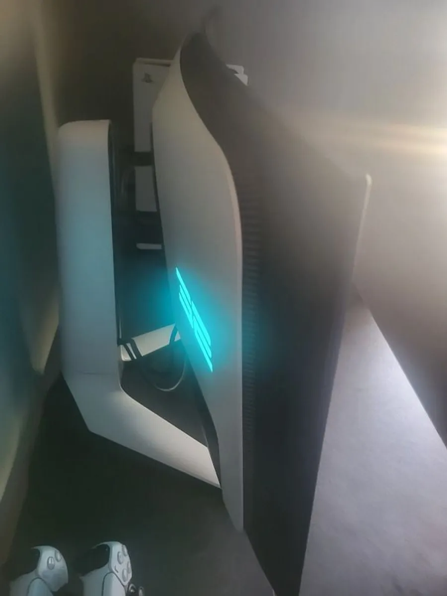 Monitor - Image 2