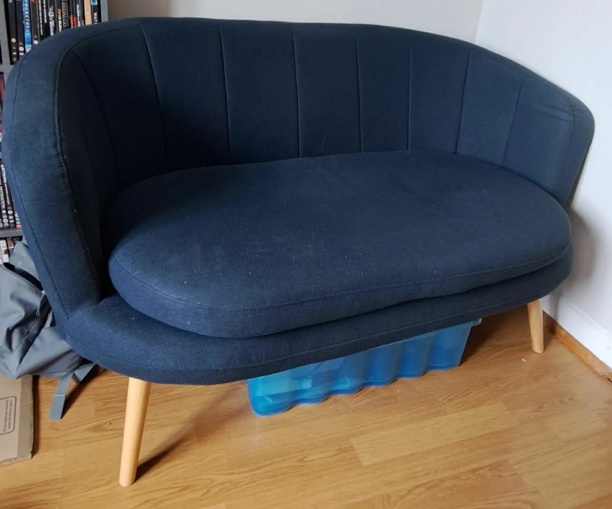 Couch - Image 2