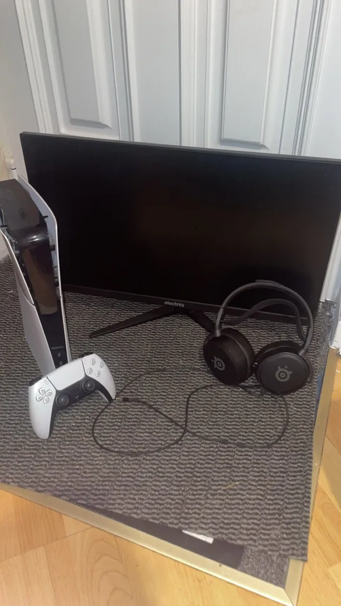 Ps5 with monitor , controller and  headset - Image 1