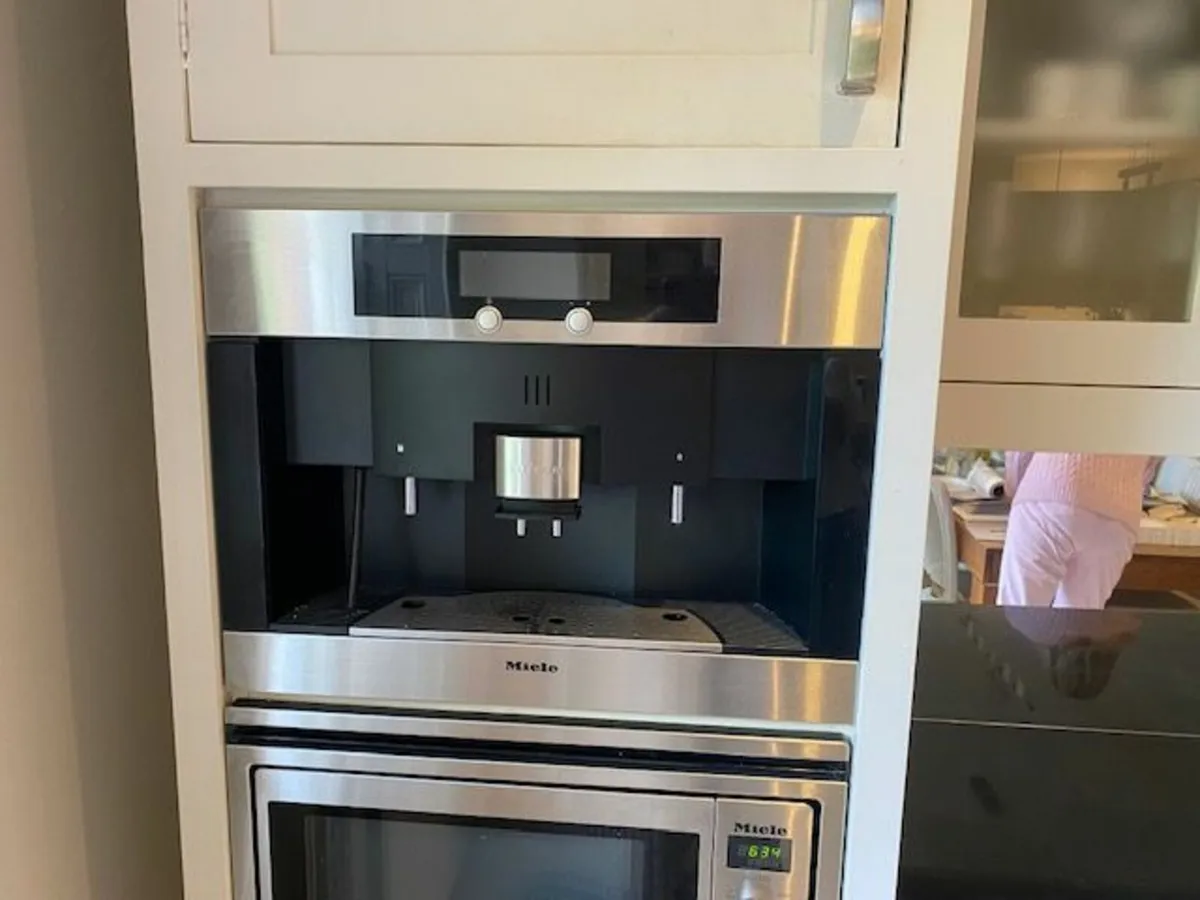 Kitchen equipment - Image 1