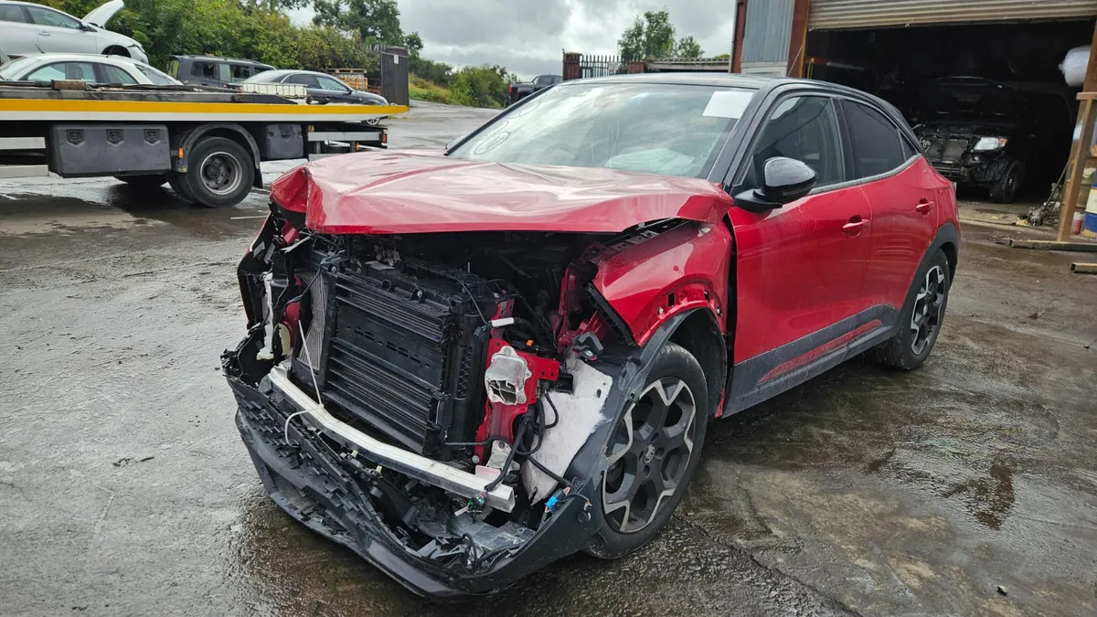 Breaking 2023 opel mokka 1.2p - Image 4