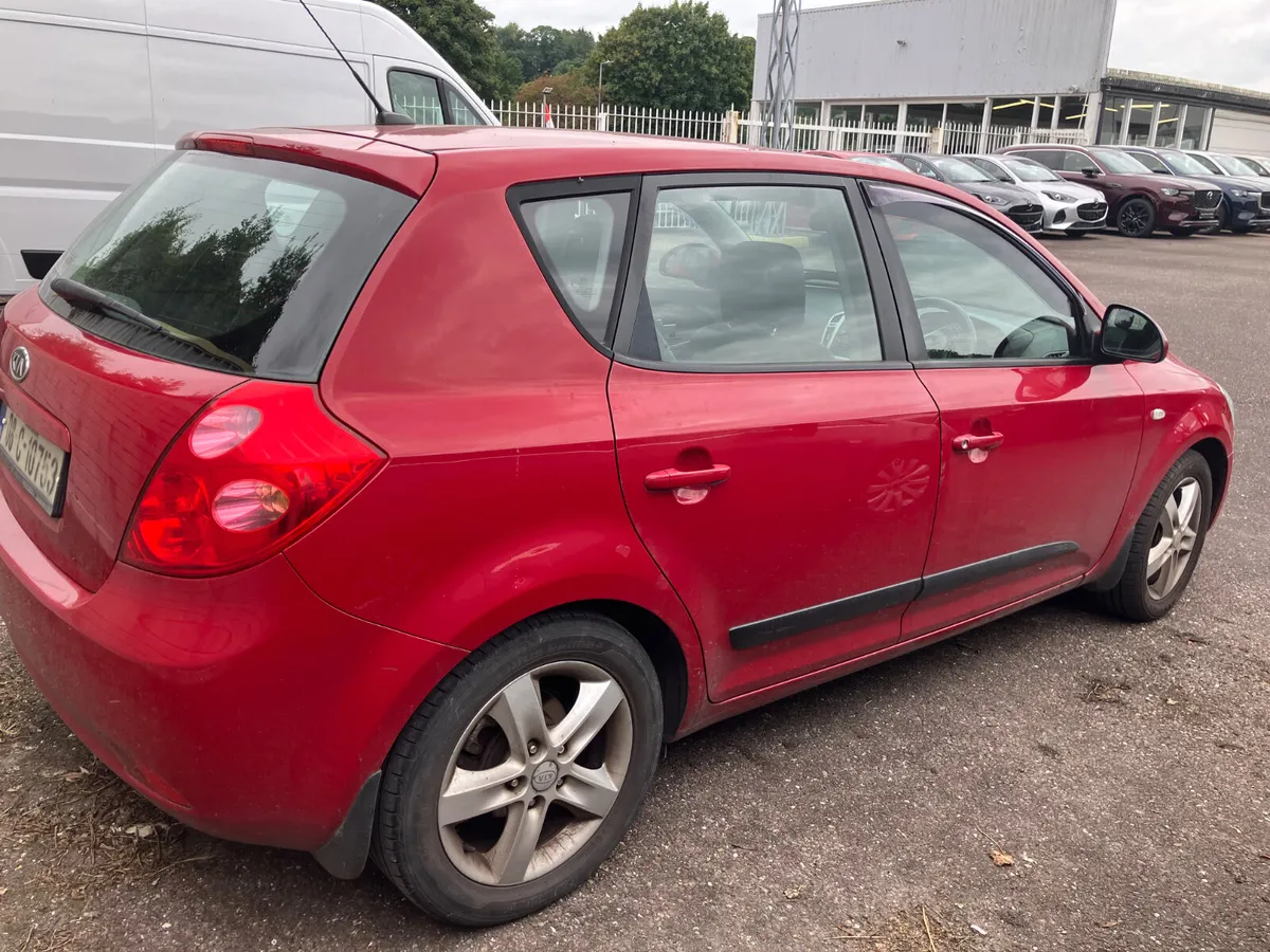 Kia Ceed 2008 - Image 4