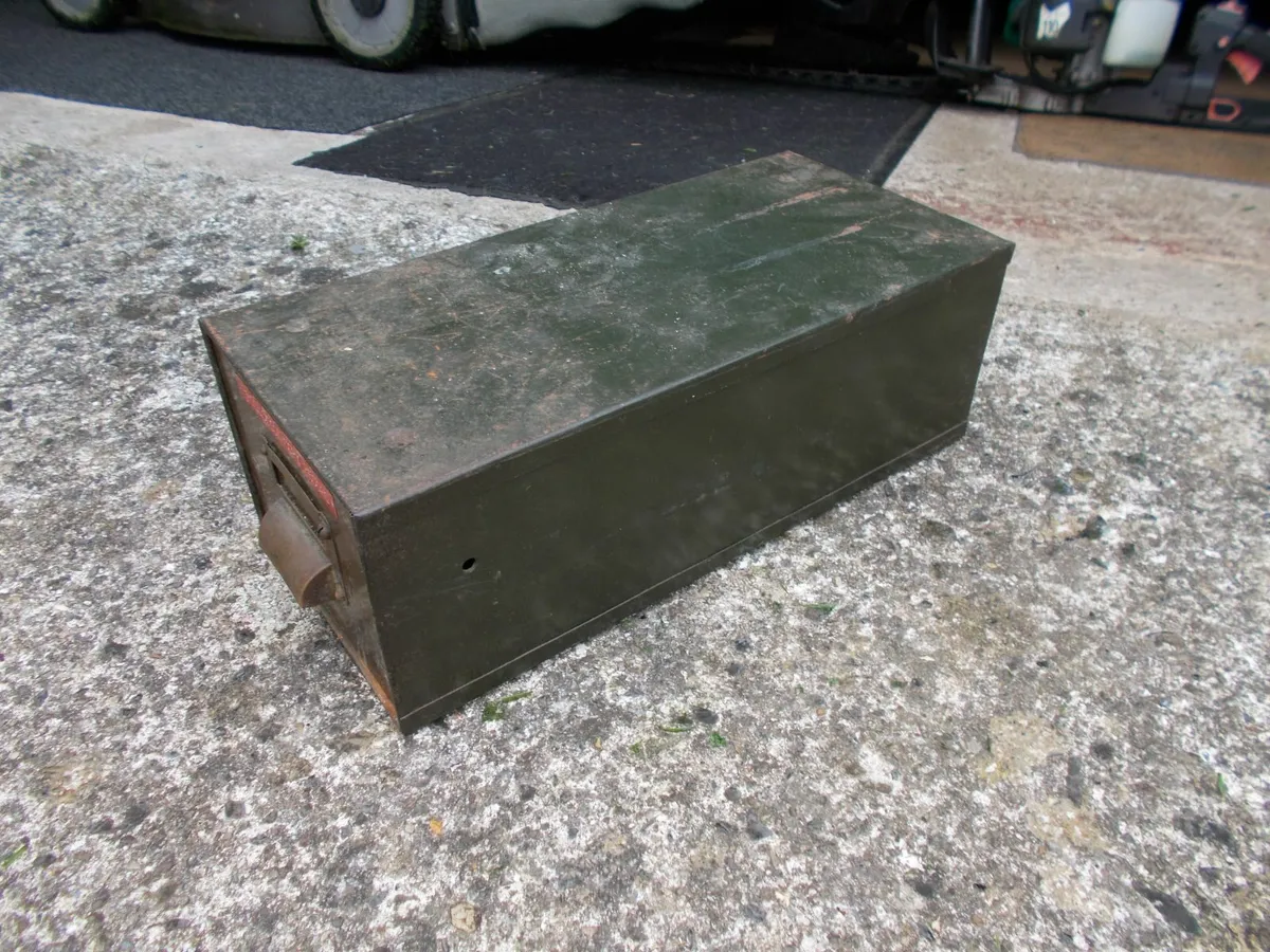 1960's Metal Index Card Filing Cabinet - Image 3