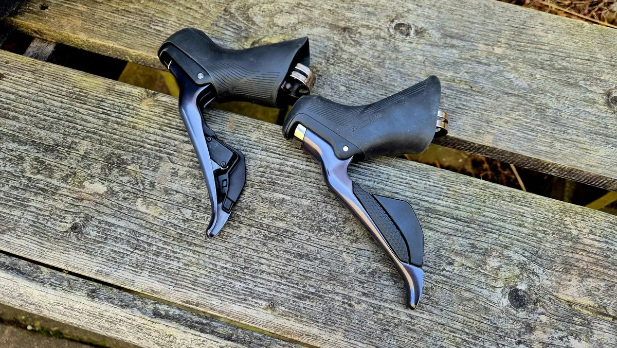 Ultegra 2x12 Di2 rim brake shifters - Image 2