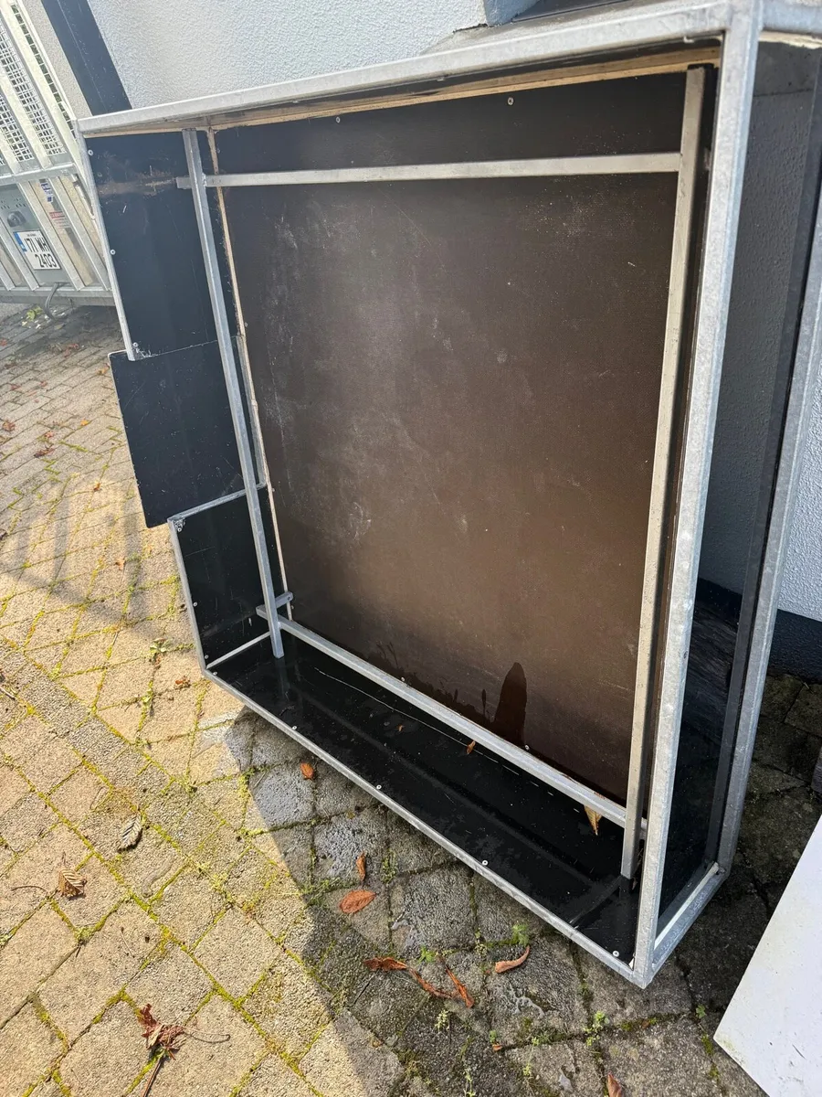 Galvanised dog whelping box - Image 2