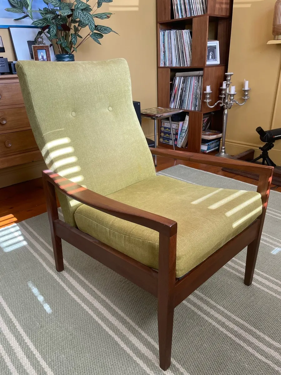 Vintage armchair - Image 1