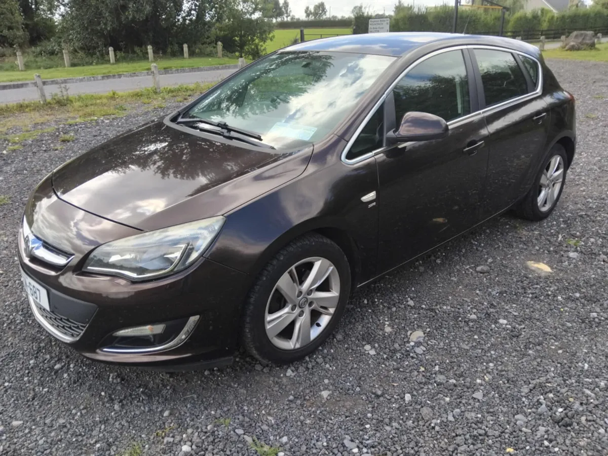 Vauxhall Astra 2012 - Image 2