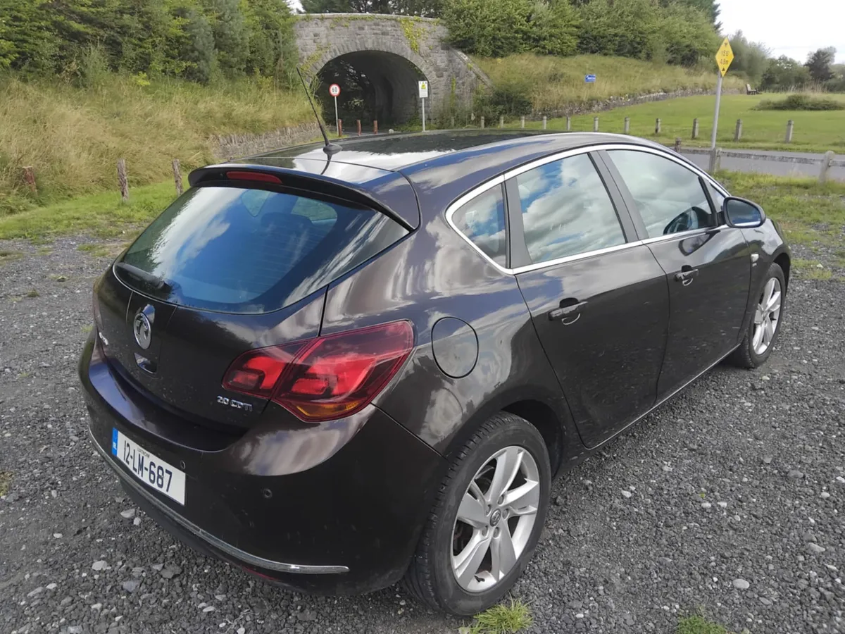 Vauxhall Astra 2012 - Image 3