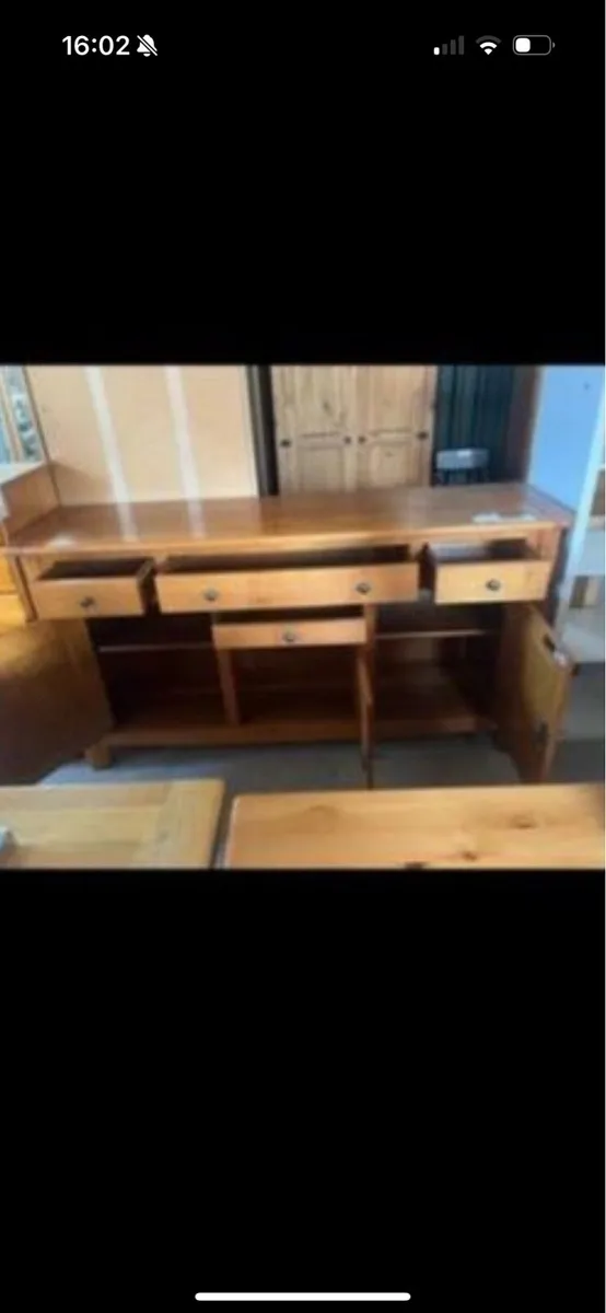 Oak sideboard - Image 3
