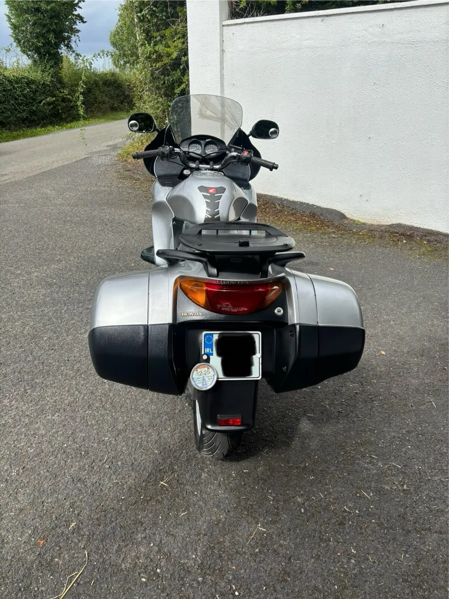 Honda NT650V Deauville - Image 3