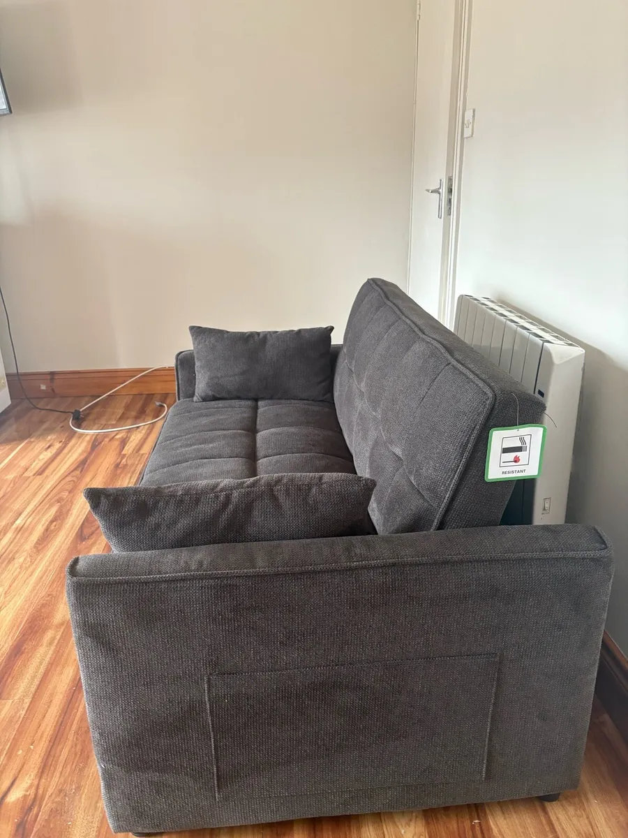 Pull out sofa bed - Image 2