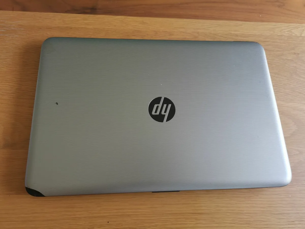 HP Notebook - 15-ay174ng Intel i5 7th Gen 16GB - Image 3