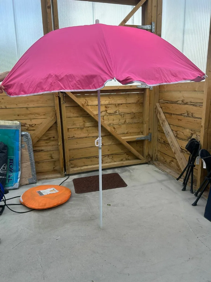 Camping equipment - Image 1