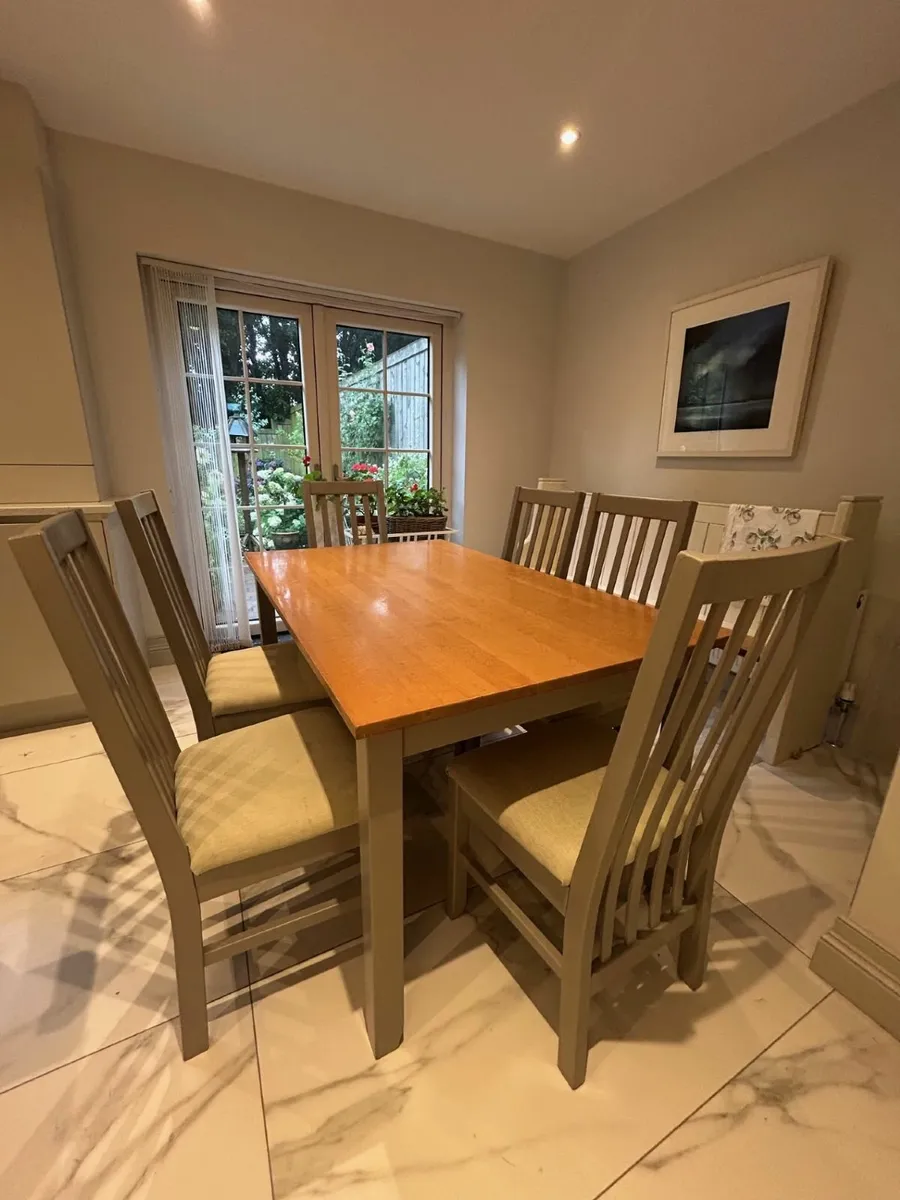 Kitchen Table and 6 chairs - Image 2